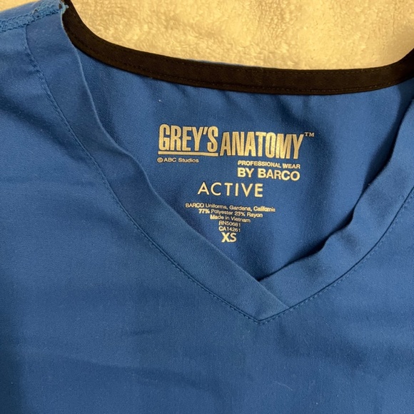 Greys Anatomy Barco Royal Scrub Set - Picture 2 of 6